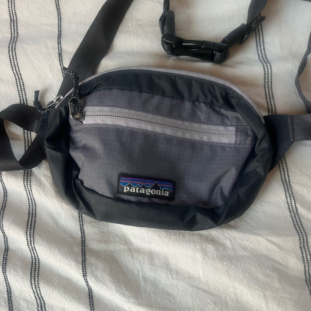 Patagonia Gray and Black Belt Bag with Adjustable Straps